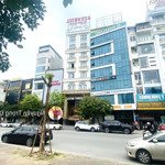 Bán tòa building 8 tầng mặt phố miếu đầm, vỉa hè thênh thang, view cực đỉnh