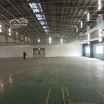 Cho thuê 5.000m2 xưởng sản xuất +văn phòng + nhà ăn tại kcn ngọc hồi. giá 320tr. lh 0903 326 919