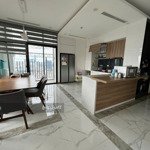 Tôi bán căn hộ chung cư 115m2, 3 pn nhà đẹp. chung cư mặt đường nguyễn chí thanh