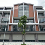 Cần bán lại căn shophouse liền kề pb20 64m2 giá 8,5 tỷ bao phí vinhomes ocean park 3