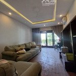 Hiếm việt hưngdiện tích60m2,mặt tiền4,3m, 4 tầng vị trí vừa ở vừa kinh doanh, đường rộng 12m , gần trường