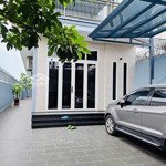 Cho thuê nhà 1 trệt 1 lầu dt 7x30m kdcbách khoa,đỗ xuân hợp,phú hữuq9,đối diện lakeview q2,giá 23tr