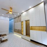 Phú thượng, 6 tầng thang máy, lô góc 3 thoáng, 40m2, nhà mới ở ngay 5m ô tô dừng đỗ.