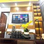 Chính chủ cần bán căn hộ 170m chung cư dolphin plaza mỹ đình, giá 8 tỷ thương lượng lh 0944641969