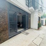 Bán chdv ngã tư xuân phương 100m2 x 7 tầng 23p,kk,full nội thất gpxd, pccc, hai bước ra ô tô