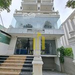 Cho thuê villa hầm 3 lầu sàn trống suốt 8x18m giá bán 50 triệu