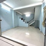 Cho thuê nhà chính chủ 2 tầng. dt 100m2