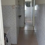 Cho thuê căn hộ 2pn, 1wc, 50m2, tập thể thành công 6,5 triệu, đống đa, hà nội