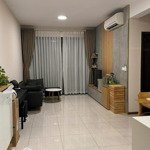 Căn hộ 2 phòng ngủfull nội thất tại one verandah view sông đẹp, tiện ích đa dạng, giá chỉ 18 triệu/tháng