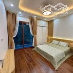 Siêu hiếm - cách ô tô 30m - 4 tầng - 6 ngủ - thông số kim cương - chủ tặng full nội thất