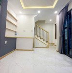 Chính chủ cần bán gấp căn nhà cô giang 48m2 2lầu sổ hồng riêng giá chỉ 3tỷ95 đang cho thuê 18tr/th