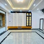 Bán nhà 5 tầng mới hoàn thiện ngõ 639 hoàng hoa thám 38m2, giá: 6.2 tỷ