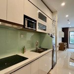 Bán studio full đồ view trọn bể bơi dt 33,5m. giá chỉ 1.810 tỉ. lh 0904 787 990