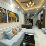 Lô góc, mặt ngõ thông trung kính, yên hòa. 36m2* 5 tầngxây mới tặng full nội thất, cách phố 1 nhà.