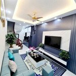 Bán nhà cầu bươu - thanh trì: 38m, 5 tầng, giá 4,8 tỷ. lh 0844444453