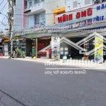 Bán nhà nguyễn minh hoàng dt:8x17 1 hầm 2 lầu st, giá 30 tỷ, p12, q tân bình