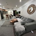 Không gian cực kì ấm áp, 117m2, 2pn ở city garden quận 2 gía 1800$