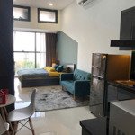 Bán căn studio giá tốt chỉ 2,020 tỷ - tháp trung tâm the sun avenue. bàn giao full nội thất đẹp