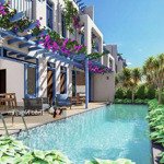 Nhà phố full nội thất liền kề sân bay gần biển đẹp trong khu resort 5 sao, thu nhập 80tr/tháng