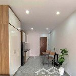 Dòng tiền 2 tỷ/năm, 120m2 8 tầng, 32 căn hộ khép kín, 3 bước ra phố võ chí công, đầy đủ gpxd, pccc