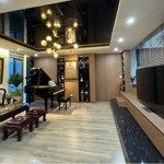 Cần bán gấp nhà 75m2 vị trí đẹp, nở hậu tại mặt đường xuân diệu-phường tứ liên-tây hồ-hà nội