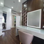 Golden mansion, 73m2, giá thuê 18 triệu500 bao phí qly và internet, check in ngay - huyền 0901.632.186