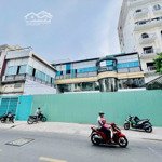 260tr! cho thuê mt đ. trần quang diệu, q3 - ngang lớn 21m - 3 tầng