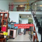 Nhà c4 gác lửng đúc thật dt80m2 đông hoà dĩ an