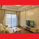 Gia đình cho thuê căn hộ 3 pn 2 vệ sinhgoldmark city 95m2 full nội thất, chỉ 16 triệu/tháng, miễn trung gian