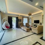 Cho thuê bt 4 phòng ngủ 4 vệ sinhtại vinhomes riverside, 40 triệu, 164m2