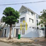 Villa có công viên kế bên - căn góc giá chỉ 35 triệu