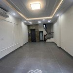 Bán nhà riêng hoàng hoa thám, 10 tỷ, 50m2,7 tầng thang máy, ba đình, hà nội