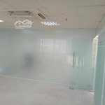 Cho thuê sàn lầu 3 tòa nhà mặt tiền p2 tân bìnhdiện tích250m2 giá chỉ 15$/m2 bao thuế ,phí