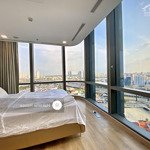 Bán căn hộ 4 phòng ngủlandmark 81 sở hữu vĩnh viễn, căn lớn 172m2, tầng trung đẹp, view sông trực diện