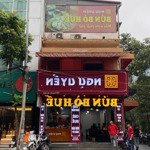 Cực hiếm! cho thuê mặt bằng kinh doanh phố chùa láng ! dt 45mx3tầng! mt 4,5m siêu đẹp !