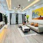 Cho thuê căn hộ 2pn 100m2 dự án căn hộ cao cấp starlake tây hồ