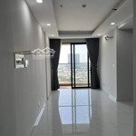 Cho thuê căn hộ mới 100%, căn góc, 2 phòng ngủ 2 vệ sinh63m2, tầng cao view đẹp, mát mẻ gần aeon, vsip