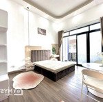 Căn hộ studio cửa sổ lớn thoáng mát, đầy đủ nội thất ngay xuân thuỷ, trần thái tông, cầu giấy