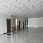 Cho thuê sàn văn phòng khu him lam 200m2 đất sử dụng 130m2 giá bán 28 triệu/ tháng sàn trống liên hệ: 0909934237