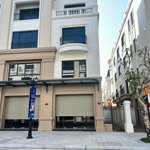 Em xuân bán suất ngoại giao 5 tầng 8pn 9vs ở vinhomes golden avenue móng cái, giá 3ty8 quá rẻ