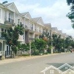 Chính chủ cần bán căn nhà phố kdc park riverside q9 - full nội thất, sổ hồng đầy đủ