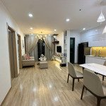 Bác gái em cần bán gấp căn 3 ngủ goldsilk complex,hà đông, diện tích: 110 m2 giá bán 5,8 tỷ,sẵn sổ full nội thất