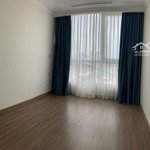 Chuyên cho thuê 2 pn 70m2 2p 2 vệ sinh- giá 9,5 - 10 triệu view thoáng nội thất mới 0916 65 1239