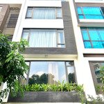 Cầu giấy, 5 tầng phân lô, kinh doanh, ô tô vào nhà, 2 ô tô tránh đỗ ngày đêm. lh 0856.278.133