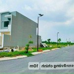 Chủ cần bán gấp lô 94m2 giá 1tỷ2 , ngay kdc bình chánh center , bình chánh , sổ hồng riêng