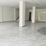 Cho thuê toà nhà 4 tầng mới xây đường lê thanh nghị 150m2 ngang 10m, trống suốt, kinh doanh tốt