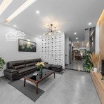 Hiếm! bề ngang 8m ~110m2 nguyễn thị minh khai, bến nghé, quận 1 chỉ 17.5tỷcó thương lượngmạnh, liên hệ: 0902323354