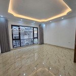 Dường buỏi - 6 tầng thang máy - 20m ra ô tô tránh ; 39m2; mt: 5m chỉ 12.1 tỷ