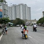 Bán lô đất hẻm xe hơi ngay cổng đinh thị thị- vạn phúc city-thủ đức-4,4 tỷ-54m2- sổ riêng- xd tự do