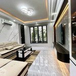 Bán nhà riêng tại đường giáp bát, hoàng mai, hà nội, 5,9 tỷ, 35 m2, chính chủ đẹp, nhiều tiện ích